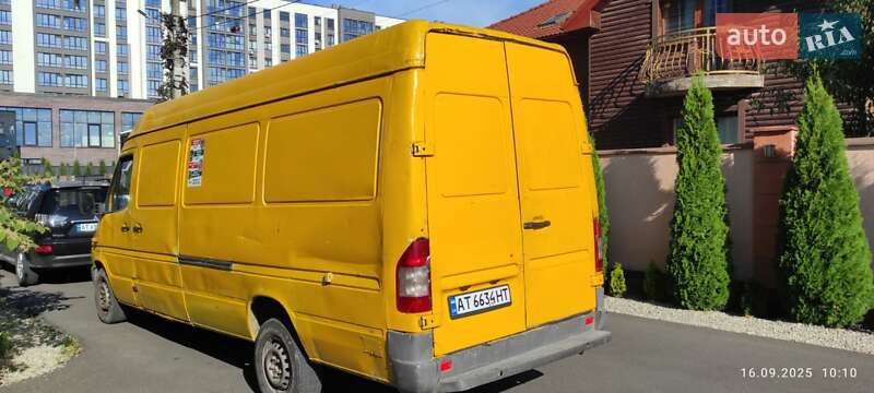 Грузовой фургон Mercedes-Benz Sprinter 2004 в Езуполе
