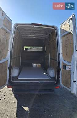 Грузовой фургон Mercedes-Benz Sprinter 2013 в 