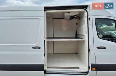 Грузовой фургон Mercedes-Benz Sprinter 2021 в 