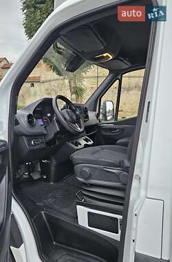 Мультилифт Mercedes-Benz Sprinter 2021 в 