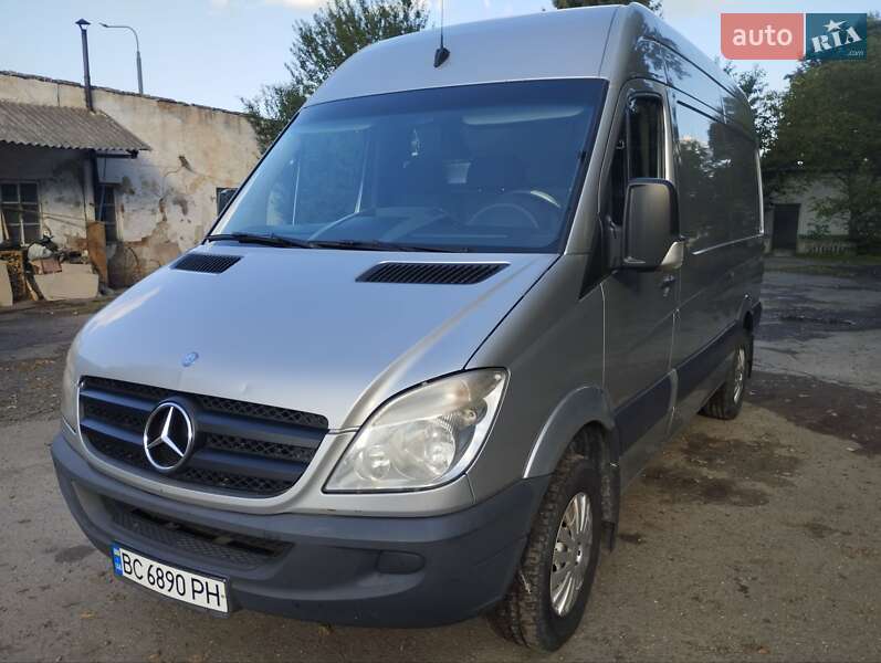 Грузовой фургон Mercedes-Benz Sprinter 2009 в Львове