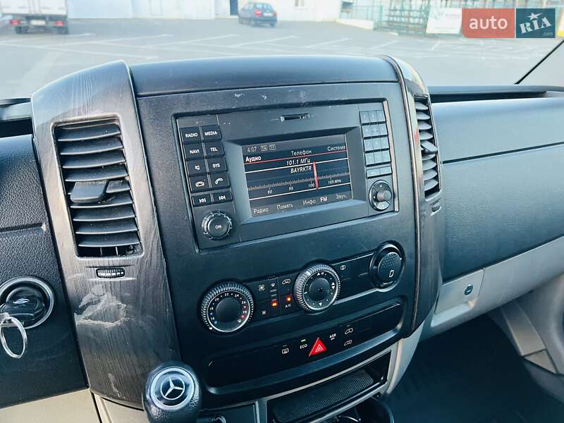 Вантажний фургон Mercedes-Benz Sprinter 2018 в Дніпрі