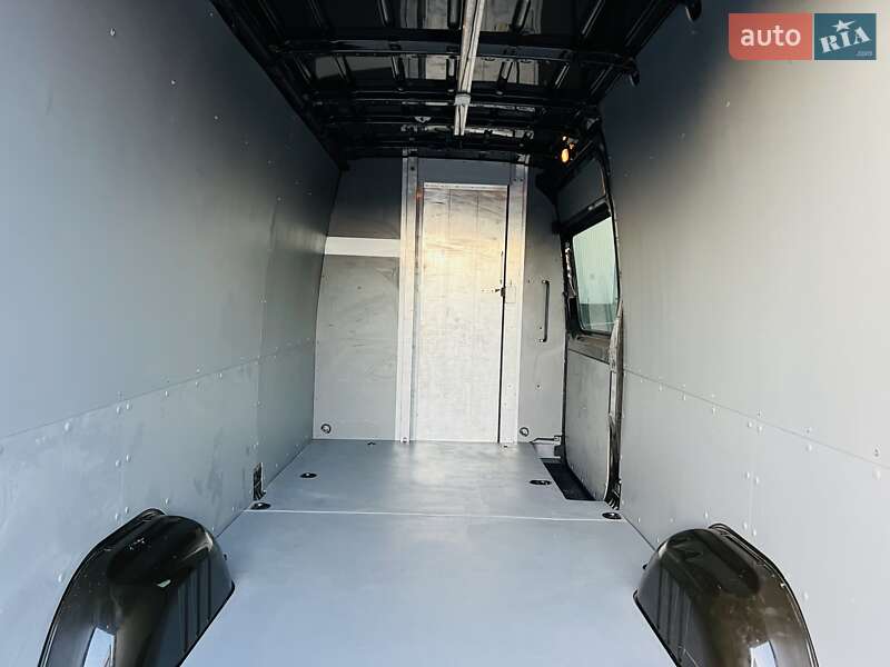 Вантажний фургон Mercedes-Benz Sprinter 2018 в Дніпрі