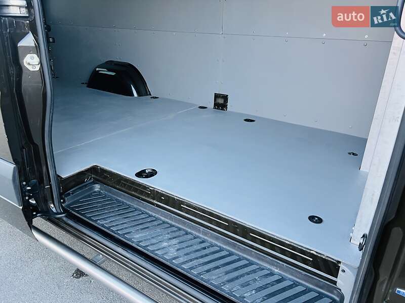 Вантажний фургон Mercedes-Benz Sprinter 2018 в Дніпрі