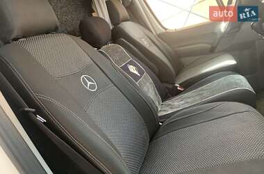 Грузовой фургон Mercedes-Benz Sprinter 2010 в 