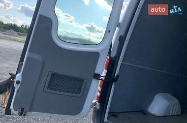 Грузовой фургон Mercedes-Benz Sprinter 2010 в 