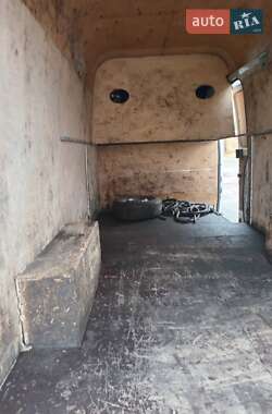 Грузовой фургон Mercedes-Benz Sprinter 2003 в 