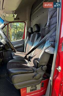 Грузовой фургон Mercedes-Benz Sprinter 2014 в 
