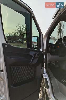 Грузовой фургон Mercedes-Benz Sprinter 2015 в 
