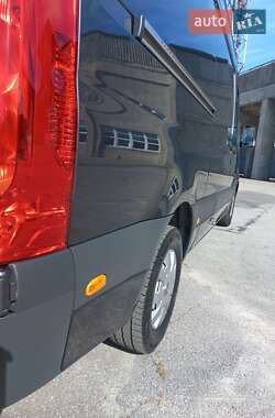 Грузовой фургон Mercedes-Benz Sprinter 2021 в 