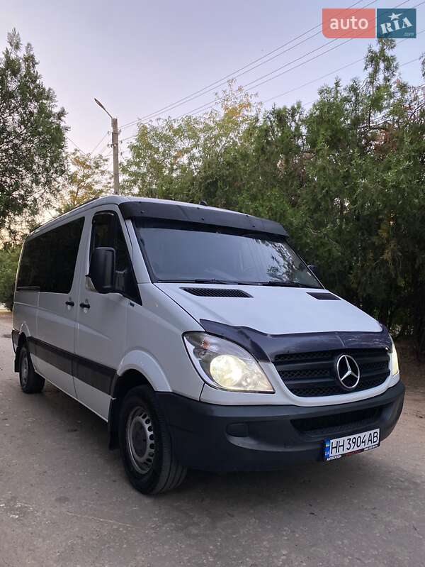 Микроавтобус Mercedes-Benz Sprinter 2012 в Болграде фото Микроавтобус Mercedes-Benz Sprinter 2012 в Болграде