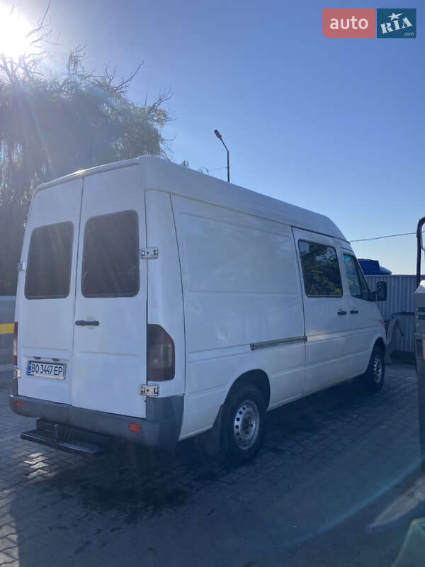 Грузовой фургон Mercedes-Benz Sprinter 2001 в Черновцах
