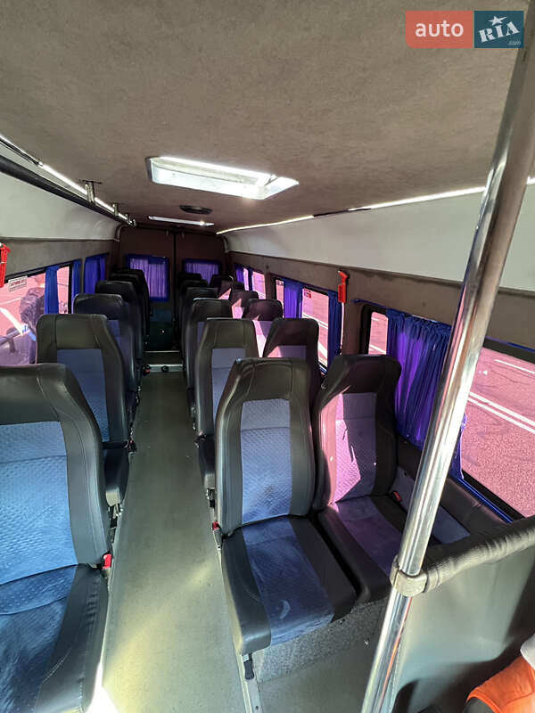 Микроавтобус Mercedes-Benz Sprinter 2002 в Киеве