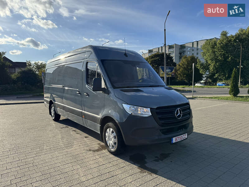 Грузовой фургон Mercedes-Benz Sprinter 2019 в 
