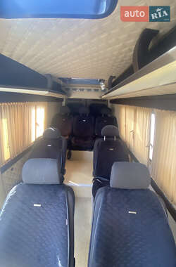 Микроавтобус Mercedes-Benz Sprinter 2006 в  фото 8 Микроавтобус Mercedes-Benz Sprinter 2006 в