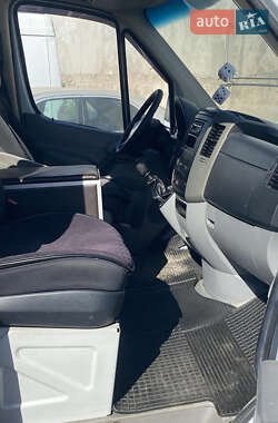 Микроавтобус Mercedes-Benz Sprinter 2006 в  фото 11 Микроавтобус Mercedes-Benz Sprinter 2006 в