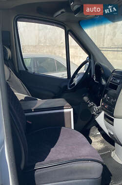 Микроавтобус Mercedes-Benz Sprinter 2006 в  фото 12 Микроавтобус Mercedes-Benz Sprinter 2006 в