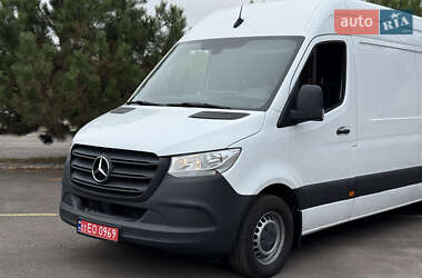 Грузовой фургон Mercedes-Benz Sprinter 2021 в 