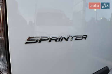 Грузовой фургон Mercedes-Benz Sprinter 2021 в 