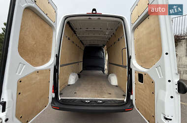 Грузовой фургон Mercedes-Benz Sprinter 2021 в 