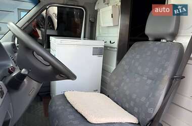 Грузовой фургон Mercedes-Benz Sprinter 2005 в 