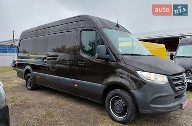 Грузовой фургон Mercedes-Benz Sprinter 2021 в 