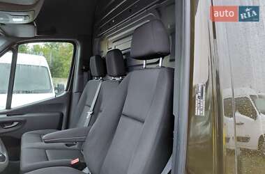 Грузовой фургон Mercedes-Benz Sprinter 2021 в 