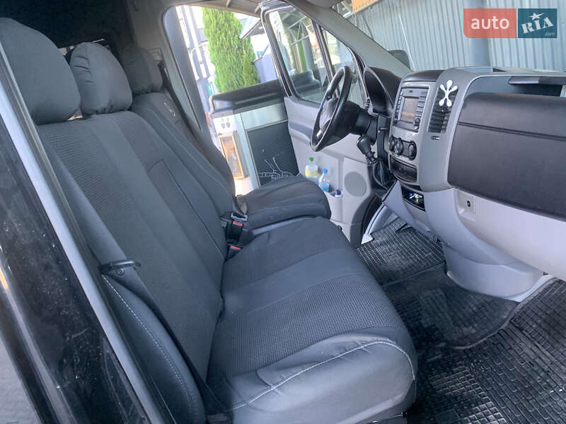 Грузопассажирский фургон Mercedes-Benz Sprinter 2013 в Черновцах