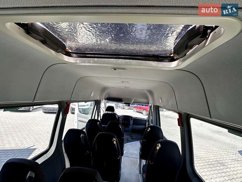 Микроавтобус Mercedes-Benz Sprinter 2012 в Львове