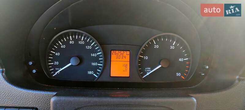 Вантажний фургон Mercedes-Benz Sprinter 2010 в Івано-Франківську