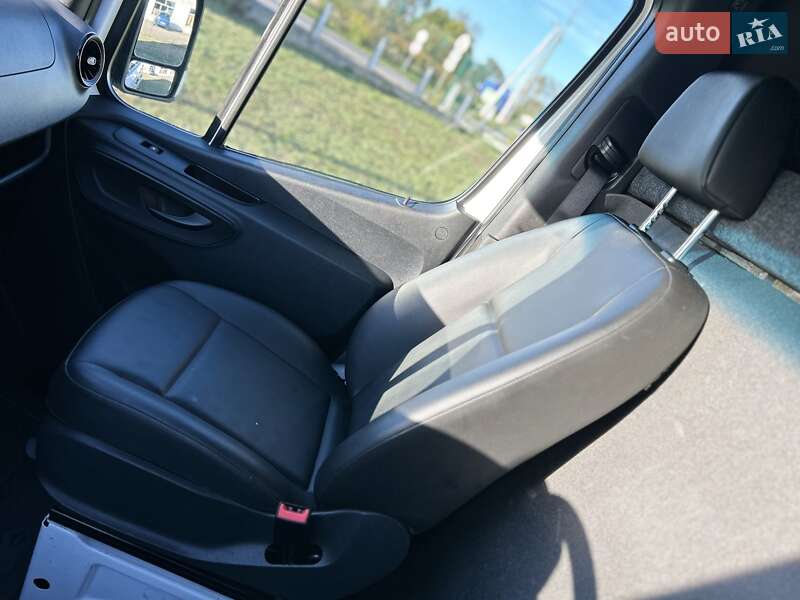 Грузовой фургон Mercedes-Benz Sprinter 2021 в Стрые