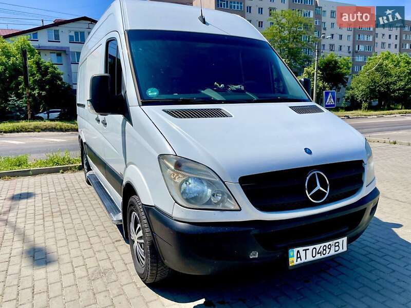 Грузовой фургон Mercedes-Benz Sprinter 2007 в Ивано-Франковске