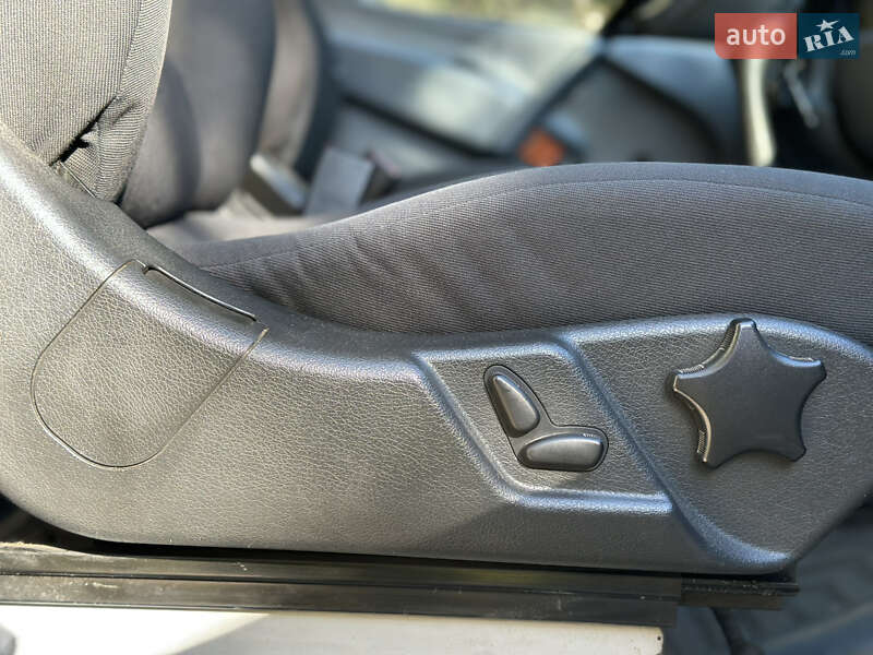 Грузопассажирский фургон Mercedes-Benz Sprinter 1996 в Львове