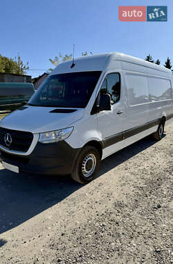 Грузовой фургон Mercedes-Benz Sprinter 2019 в 