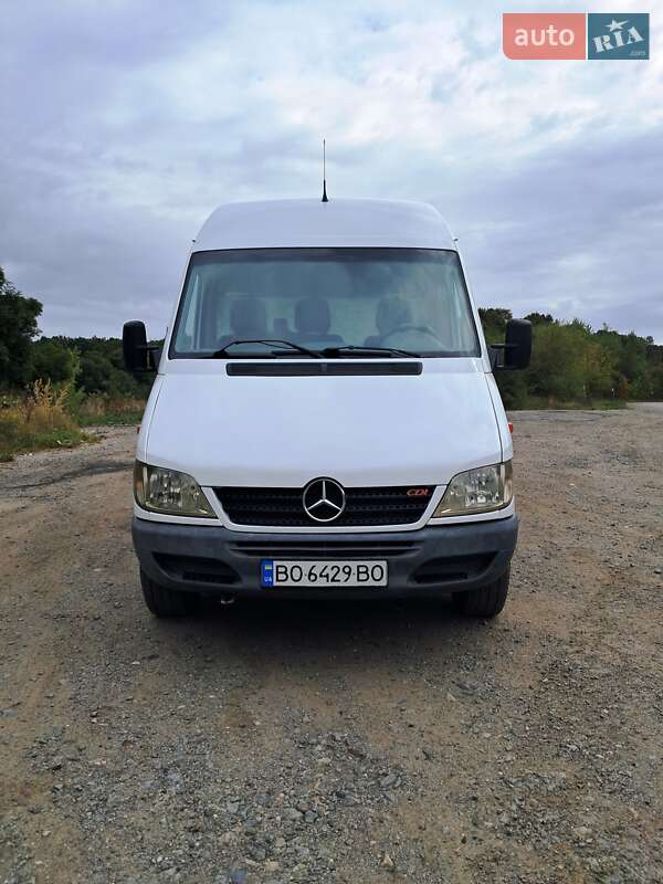 Mercedes-Benz Sprinter 2005