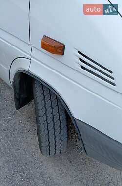 Грузовой фургон Mercedes-Benz Sprinter 2003 в 