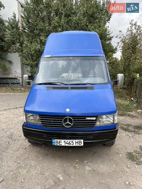 Микроавтобус Mercedes-Benz Sprinter 1998 в Николаеве