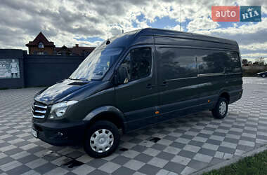 Грузовой фургон Mercedes-Benz Sprinter 2015 в 