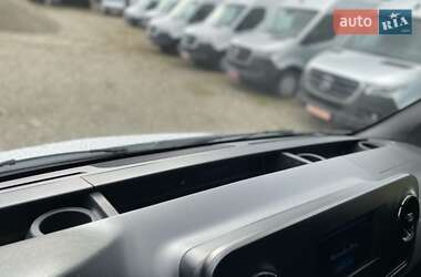 Грузовой фургон Mercedes-Benz Sprinter 2020 в 