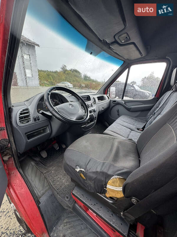 Грузовой фургон Mercedes-Benz Sprinter 2004 в Львове