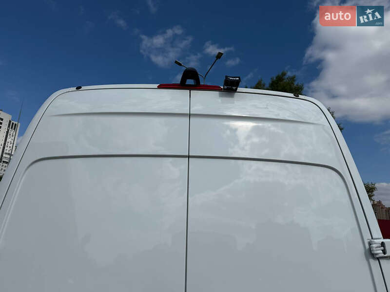 Грузопассажирский фургон Mercedes-Benz Sprinter 2020 в Киеве фото 8 Грузопассажирский фургон Mercedes-Benz Sprinter 2020 в Киеве
