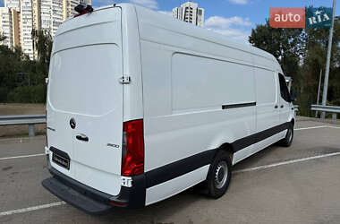 Грузопассажирский фургон Mercedes-Benz Sprinter 2020 в 