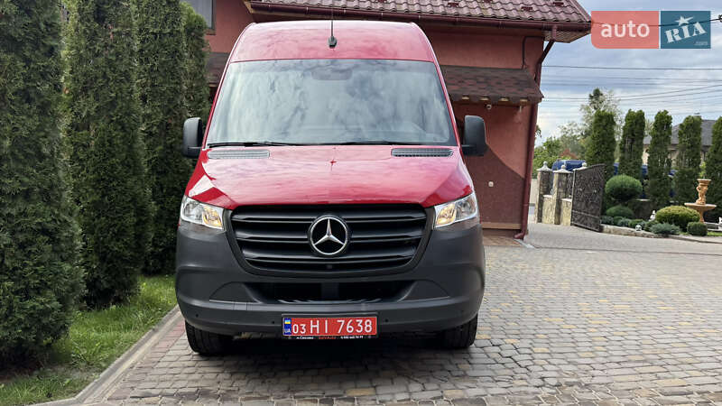 Вантажний фургон Mercedes-Benz Sprinter 2021 в Сваляві