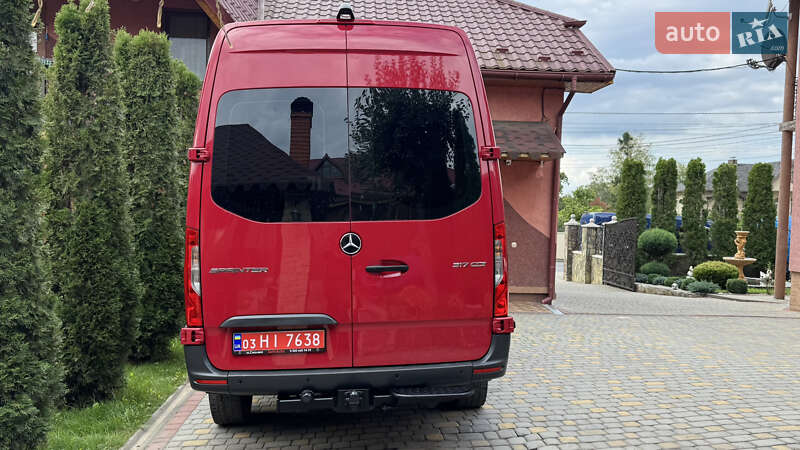 Вантажний фургон Mercedes-Benz Sprinter 2021 в Сваляві