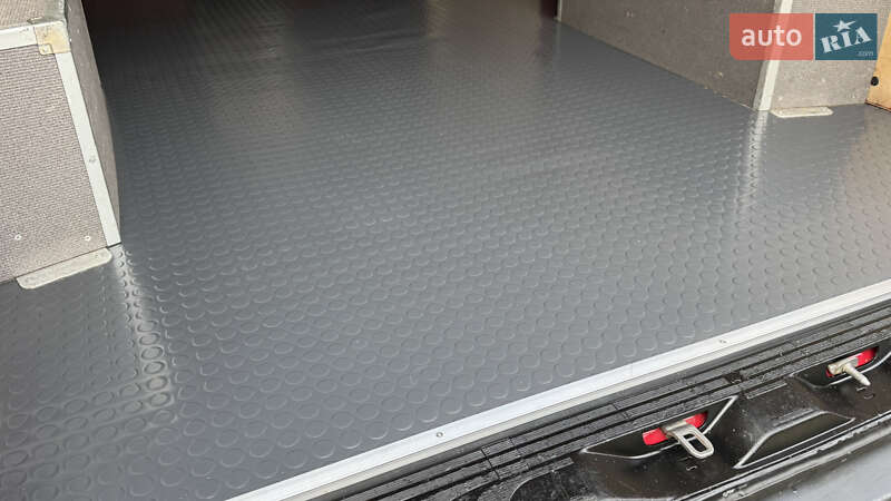 Вантажний фургон Mercedes-Benz Sprinter 2021 в Сваляві