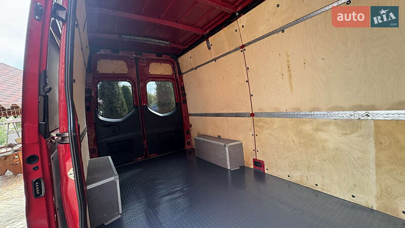 Вантажний фургон Mercedes-Benz Sprinter 2021 в Сваляві