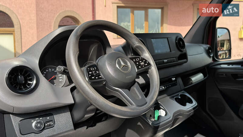 Вантажний фургон Mercedes-Benz Sprinter 2021 в Сваляві