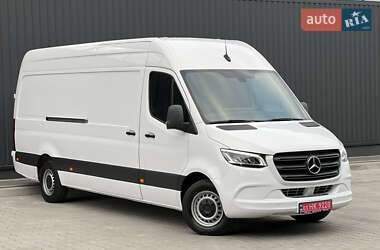 Грузовой фургон Mercedes-Benz Sprinter 2021 в 