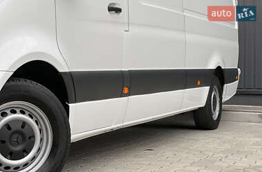 Грузовой фургон Mercedes-Benz Sprinter 2021 в 