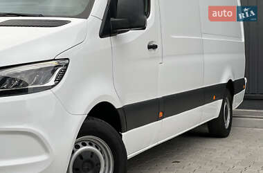 Грузовой фургон Mercedes-Benz Sprinter 2021 в 